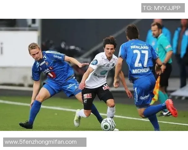 塞阿拉与帕尔梅激战正酣谁能在这场较量中笑到最后